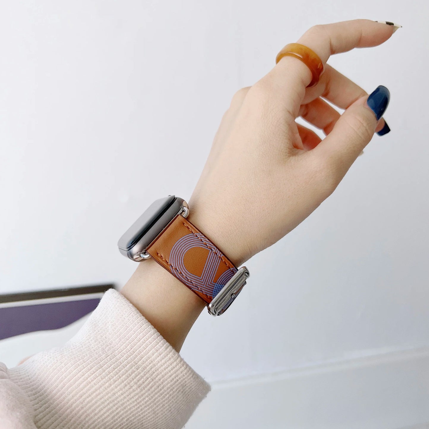 Exquisite Leather Strap for Apple Watch Band iWatch Series Ultra/2/10/9/8/7/6/5/4/3/SE