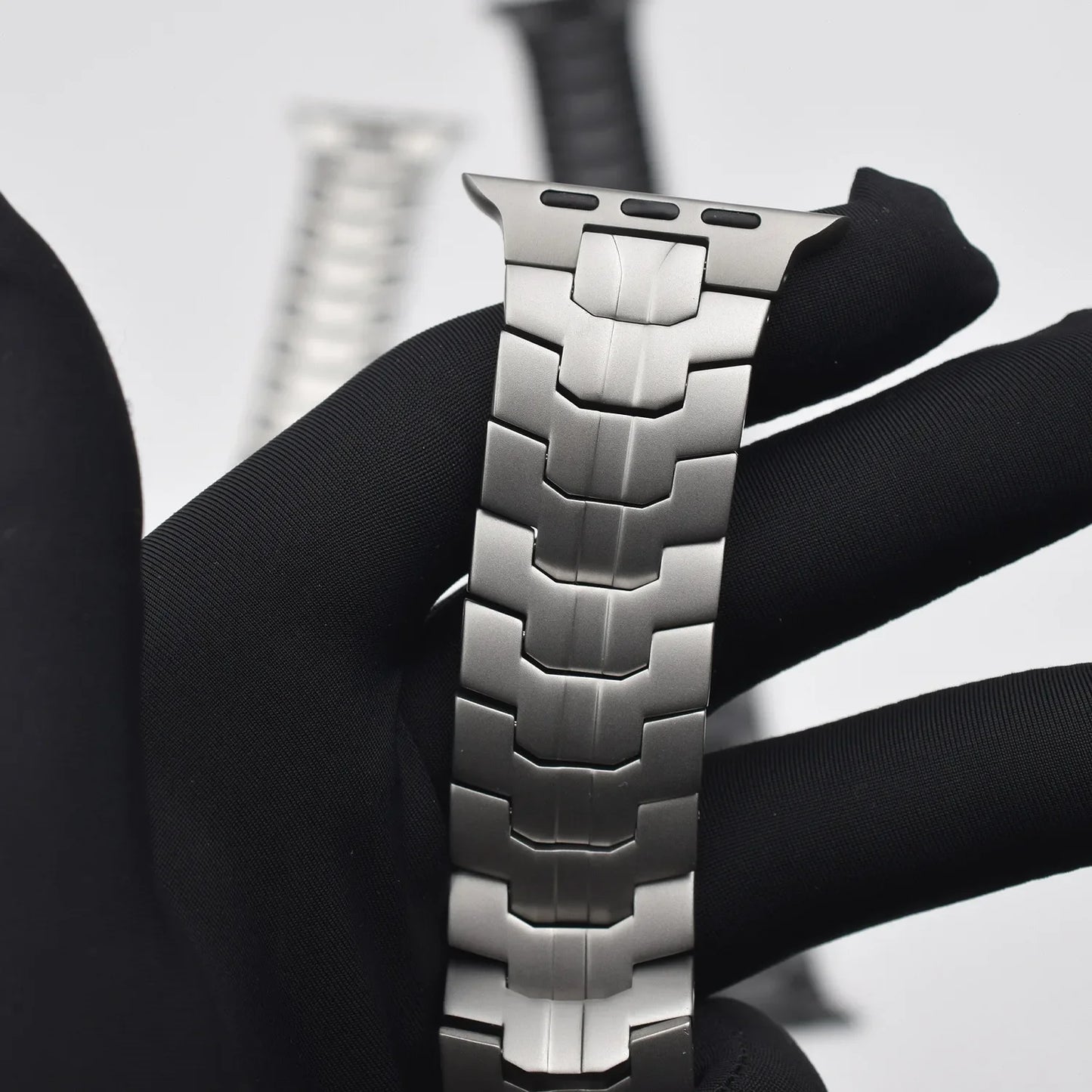 Iron Man Titanium Alloy Strap for Apple Watch Band iWatch Series Ultra3/2/11/10/9/8/7/6/5/4